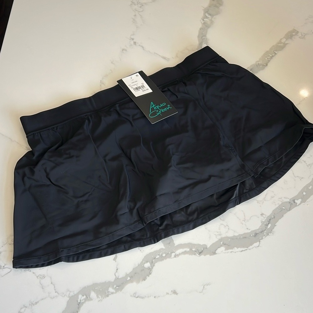 NWT golf/tennis short